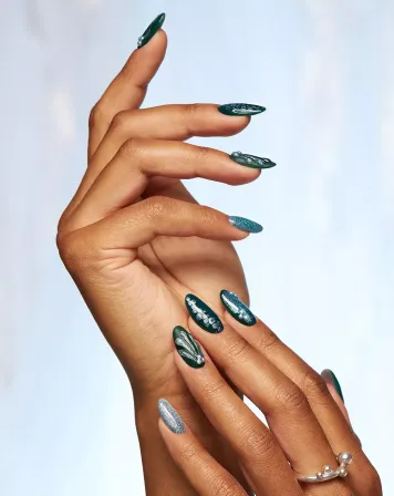 Creëer de trending 3D nagels met NÉONAIL